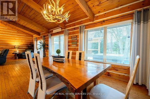 795744 Grey Road 19, Blue Mountains, ON - Indoor Photo Showing Dining Room