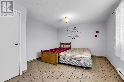 22 - 875 Parkinson Road, Woodstock, ON - Indoor Photo Showing Bedroom