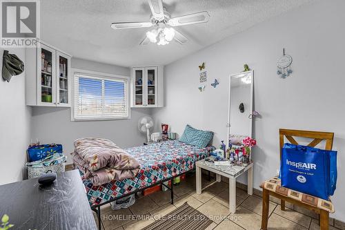 22 - 875 Parkinson Road, Woodstock, ON - Indoor Photo Showing Bedroom