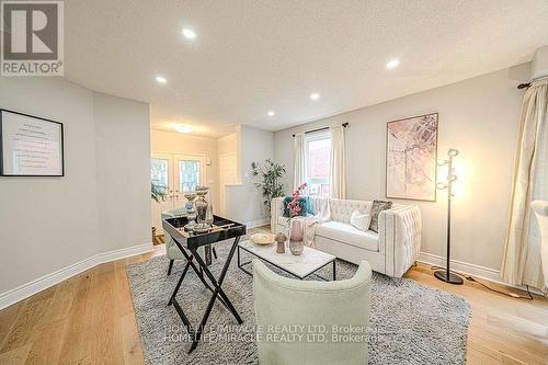 47 Gabrielle Crescent, Whitby, ON - Indoor Photo Showing Living Room