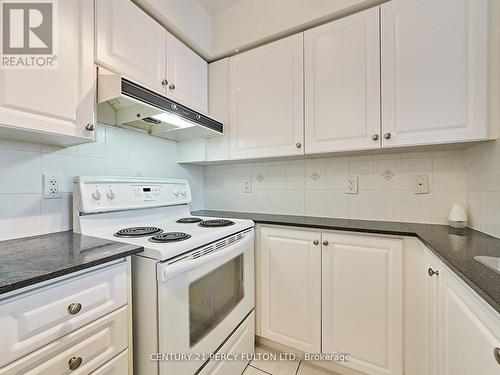 906 - 18 Kenaston Gardens, Toronto, ON - Indoor Photo Showing Kitchen