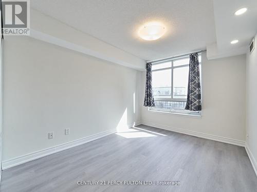 906 - 18 Kenaston Gardens, Toronto, ON - Indoor Photo Showing Other Room