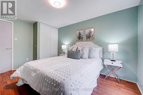 8Rc - 8 Rusty Crest Way, Toronto, ON - Indoor Photo Showing Bedroom