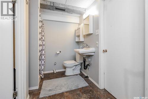 20 Morton Place, Saskatoon, SK - Indoor Photo Showing Bathroom