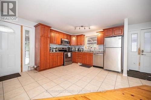 414 Hill Street, Laurentian Hills, ON - Indoor Photo Showing Kitchen With Stainless Steel Kitchen