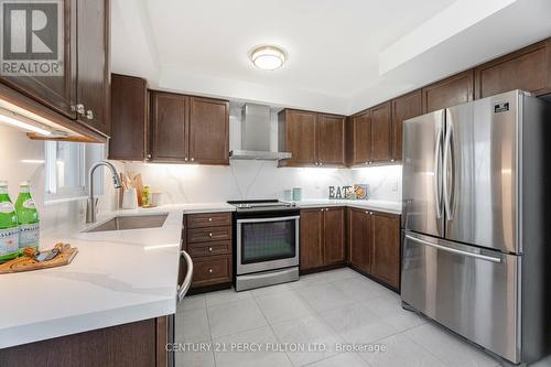 10 Oakins Lane, Ajax, ON - Indoor Photo Showing Kitchen