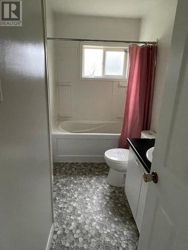 2076 Sandy Hill Road, Champlain, ON - Indoor Photo Showing Bathroom