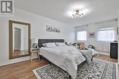 38 Maple Meadows Lane, Vaughan, ON - Indoor Photo Showing Bedroom