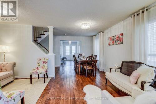 4881 Capri Crescent, Burlington, ON - Indoor Photo Showing Other Room