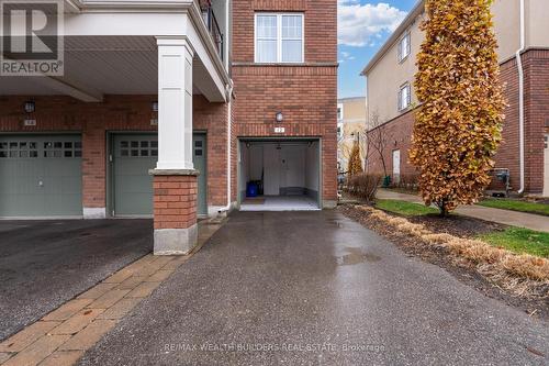 202 - 2333 Sawgrass Drive, Oakville, ON - Outdoor