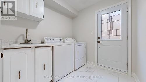 328 Atha Avenue, Richmond Hill, ON - Indoor Photo Showing Laundry Room