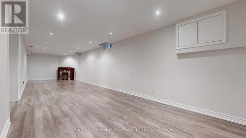 328 Atha Avenue, Richmond Hill, ON - Indoor Photo Showing Other Room