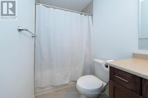 540 Bellflower Court, Milton, ON - Indoor Photo Showing Bathroom