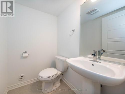 540 Bellflower Court, Milton, ON - Indoor Photo Showing Bathroom