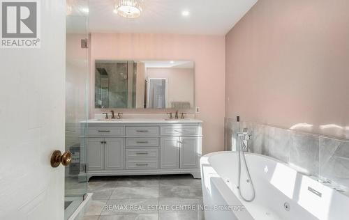 34 Corkett Drive, Brampton, ON - Indoor Photo Showing Bathroom