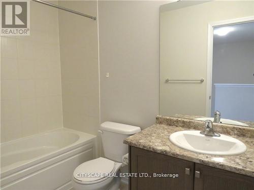 7771 White Pine Crescent, Niagara Falls, ON - Indoor Photo Showing Bathroom