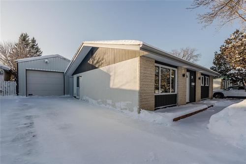 38 Ashworth Street, Winnipeg, MB - Outdoor