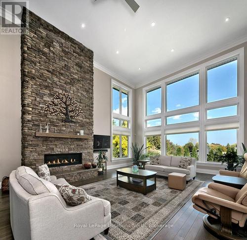 134 Louisa Street E, Blue Mountains (Thornbury), ON - Indoor Photo Showing Living Room With Fireplace