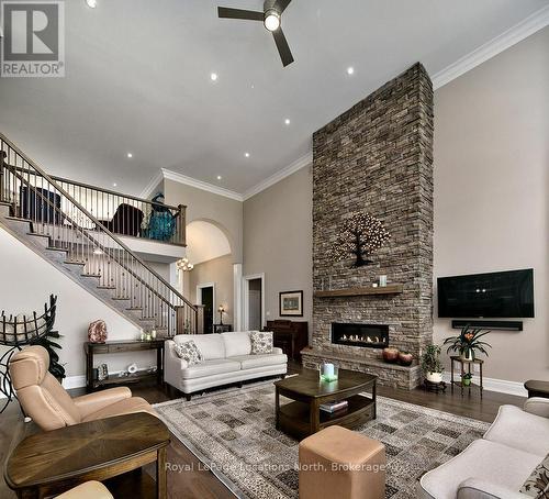 134 Louisa Street E, Blue Mountains (Thornbury), ON - Indoor Photo Showing Living Room With Fireplace