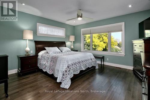 134 Louisa Street E, Blue Mountains (Thornbury), ON - Indoor Photo Showing Bedroom