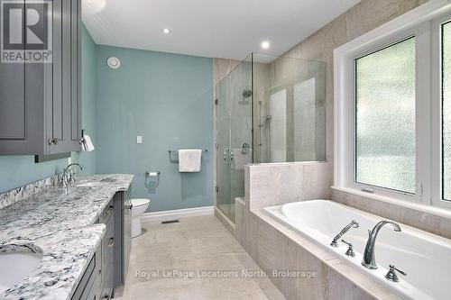 134 Louisa Street E, Blue Mountains (Thornbury), ON - Indoor Photo Showing Bathroom