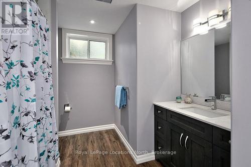 134 Louisa Street E, Blue Mountains (Thornbury), ON - Indoor Photo Showing Bathroom