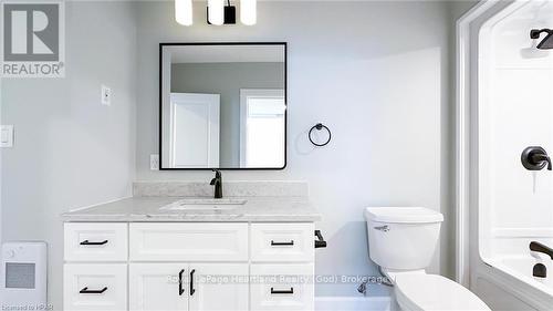 139 Severn Drive, Goderich (Goderich (Town)), ON - Indoor Photo Showing Bathroom