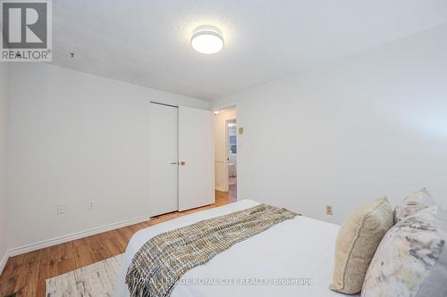 517 Kortright Road W, Guelph (Hanlon Creek), ON - Indoor Photo Showing Bedroom