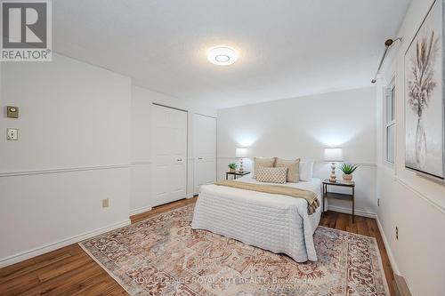 517 Kortright Road W, Guelph (Hanlon Creek), ON - Indoor Photo Showing Bedroom