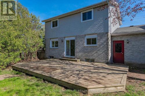 517 Kortright Road W, Guelph (Hanlon Creek), ON - Outdoor