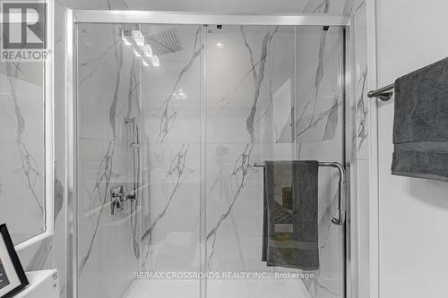 211 - 777 Steeles Avenue W, Toronto, ON - Indoor Photo Showing Bathroom