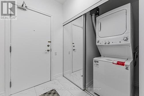 211 - 777 Steeles Avenue W, Toronto, ON - Indoor Photo Showing Laundry Room