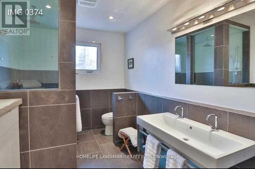 1608 Sherwood Forrest Circle, Mississauga, ON - Indoor Photo Showing Bathroom