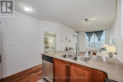 1510 - 3504 Hurontario Street, Mississauga (Hurontario), ON - Indoor Photo Showing Kitchen With Double Sink