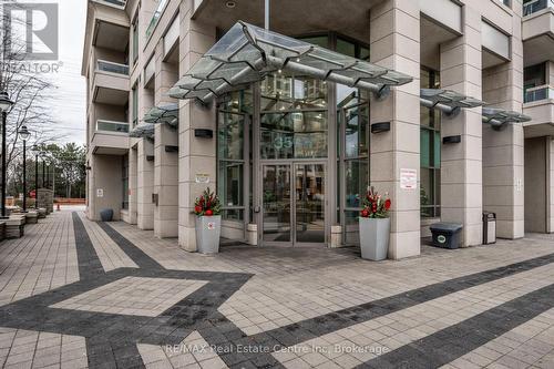 1510 - 3504 Hurontario Street, Mississauga (Hurontario), ON - Outdoor