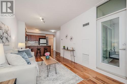 1510 - 3504 Hurontario Street, Mississauga (Hurontario), ON - Indoor Photo Showing Living Room