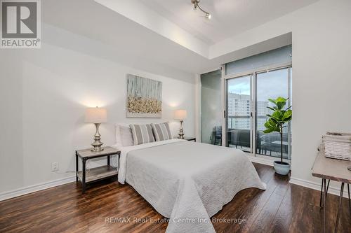 1510 - 3504 Hurontario Street, Mississauga (Hurontario), ON - Indoor Photo Showing Bedroom