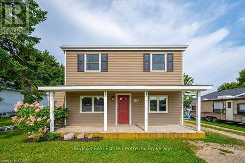 353 Wellington Street E, Wellington North (Mount Forest), ON - Outdoor With Deck Patio Veranda With Facade