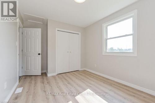 353 Wellington Street E, Wellington North (Mount Forest), ON - Indoor Photo Showing Other Room