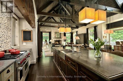 114 Hemlock Court, Blue Mountains, ON - Indoor Photo Showing Kitchen With Double Sink