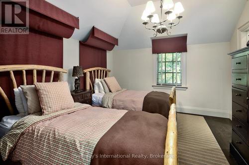 114 Hemlock Court, Blue Mountains (Blue Mountain Resort Area), ON - Indoor Photo Showing Bedroom