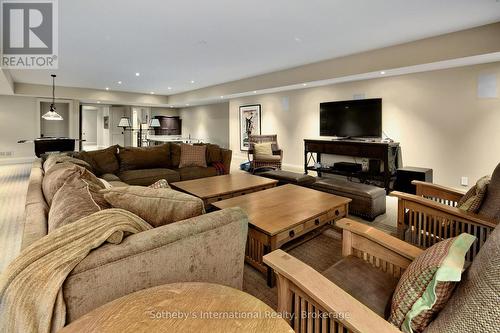 114 Hemlock Court, Blue Mountains, ON - Indoor Photo Showing Living Room