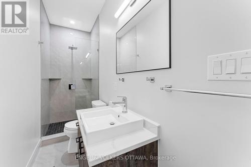 A - 296 Duncairn Avenue, Ottawa, ON - Indoor Photo Showing Bathroom