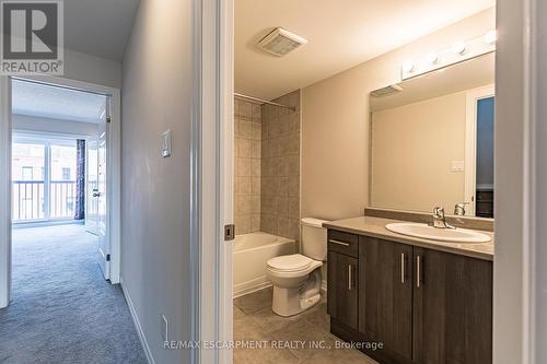 5 - 290 Barton Street W, Hamilton, ON - Indoor Photo Showing Bathroom