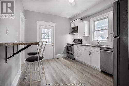 35 Mckeough Avenue, Chatham, ON - Indoor Photo Showing Kitchen With Double Sink