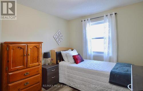 76 - 30 Imperial Road S, Guelph (Willow West/Sugarbush/West Acres), ON - Indoor Photo Showing Bedroom