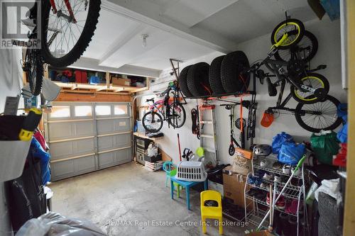 76 - 30 Imperial Road S, Guelph (Willow West/Sugarbush/West Acres), ON - Indoor Photo Showing Garage