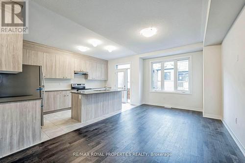 2982 Seagrass Street, Pickering, ON - Indoor Photo Showing Kitchen