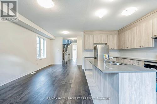 2982 Seagrass Street, Pickering, ON - Indoor Photo Showing Kitchen With Double Sink