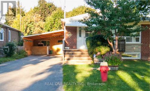 375 Neal Drive, Richmond Hill, ON - Outdoor